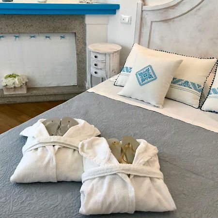 Palmasera Charming Rooms Cala Gonone Ngoại thất bức ảnh